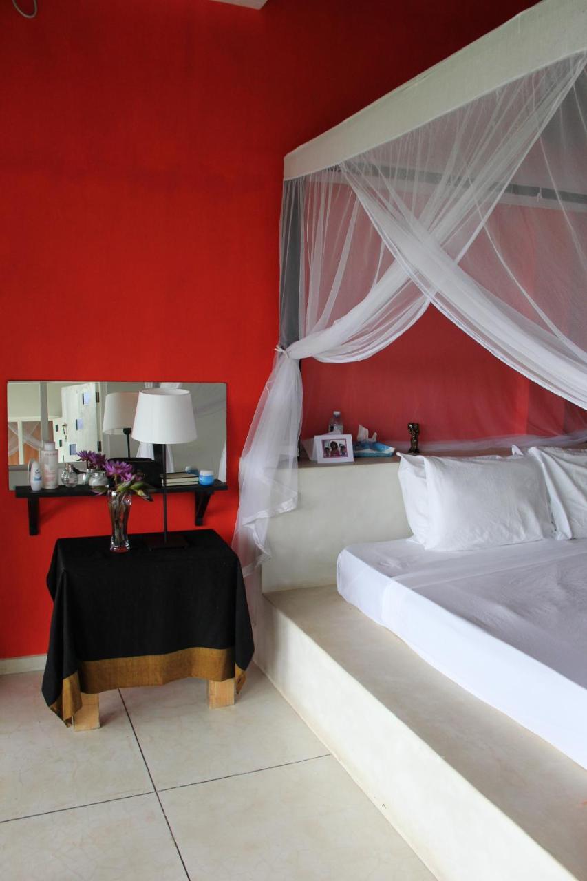 Madampe House 3 Bedroom Villa With Pool For#7 Ambalangoda  Buitenkant foto